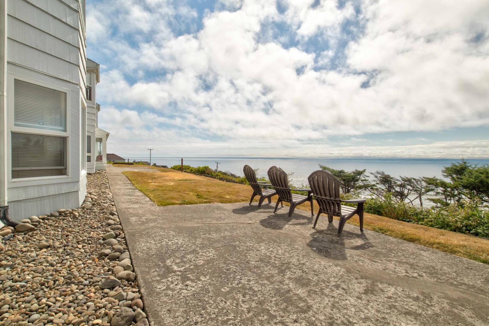 Ester Lee Oceanview Inn Lincoln City Extérieur photo