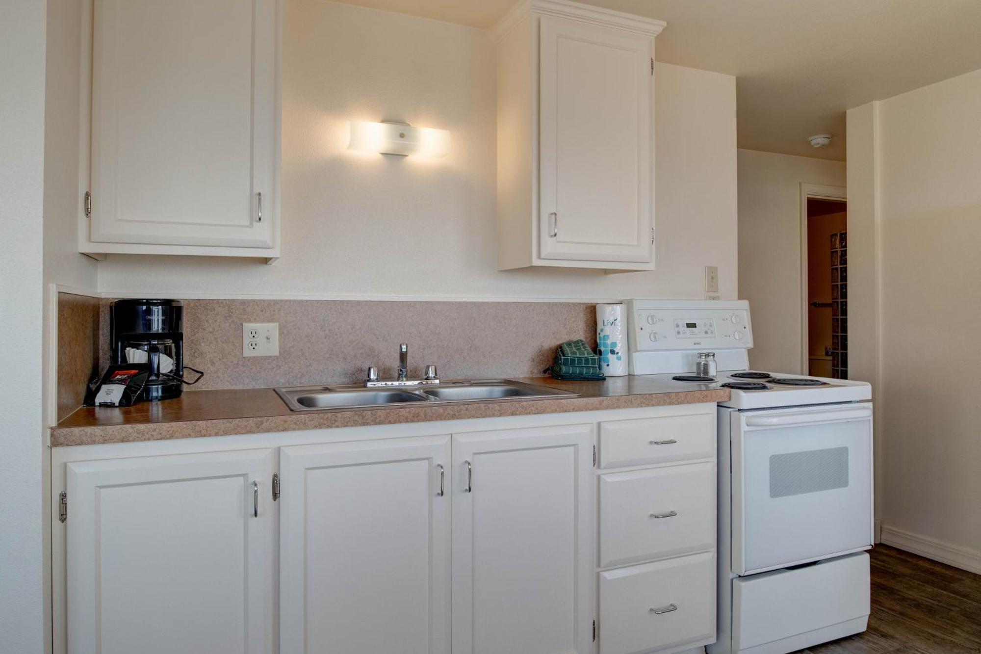 Ester Lee Oceanview Inn Lincoln City Extérieur photo