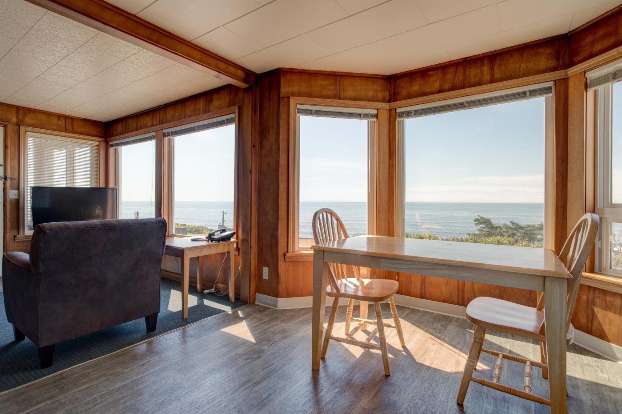 Ester Lee Oceanview Inn Lincoln City Extérieur photo