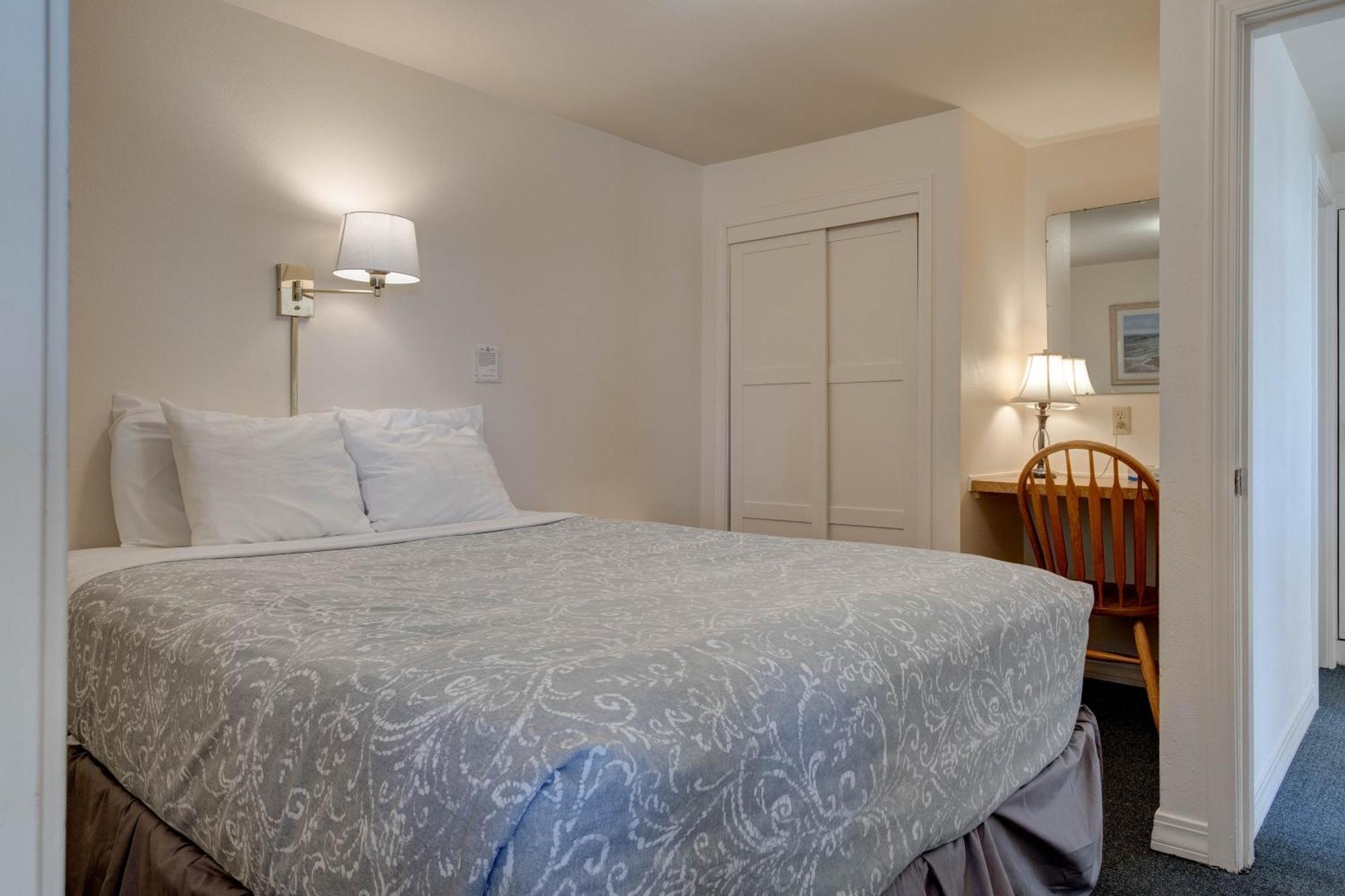 Ester Lee Oceanview Inn Lincoln City Chambre photo